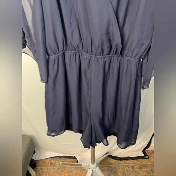 Maurices navy romper size medium - Picture 6 of 11